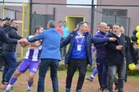 ARSİNSPOR - Şampiyonluk Maçında Tribünden Sahaya İnen Başkan Futbolcu Dövdü