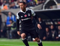 BEŞIKTAŞ DERGISI - Adriano'nun Kitabı Yazıldı