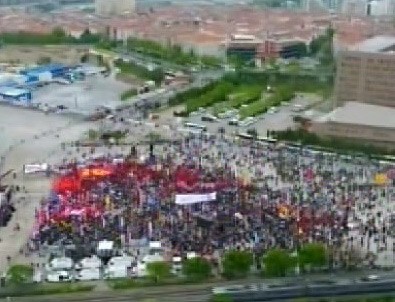 Bakırköy'deki 1 Mayıs mitinginde hayır sloganları