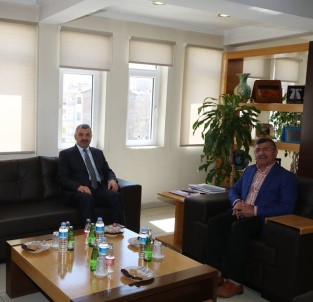 Kayseri Büyükşehir Belediye Başkanı'ndan Akdoğan'a Ziyaret
