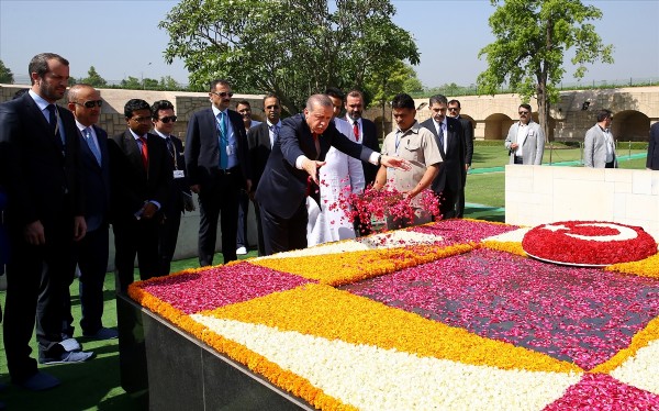 Saffet Sancaklı Cumhurbaşkanı'nın yanında