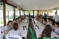 CENGIZ ERGÜN - Büyükşehir'in Minik Voleybolcuları Bulgaristan Yolcusu