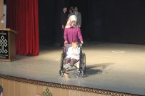 DEFİLE - Engellilerin Gösterisi Duygulandırdı