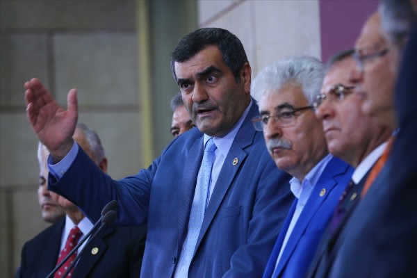 CHP'li milletvekillerinden açlık grevi tepkisi