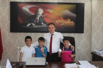 VEDAT ARMAĞAN - Ağrılı Miniklerden Tenis'te Çifte Şampiyonluk