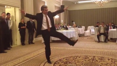 Başsavcı Mustafa Alper'in Zeybek Oynadığı Görüntüleri Ortaya Çıktı