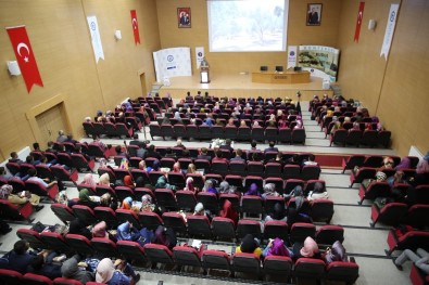 Bayburt Üniversitesinde 'Kudüs Bizim Neyimiz Olur?' Konferansı Düzenlendi