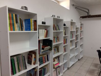 Bornova Beckerspor İlk Köy Kütüphanesini Fatsa'da Açtı