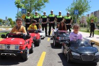 TRAFİK EĞİTİM PARKI - Çocuklar İçin Uygulamalı Trafik Eğitim Parkı Hizmete Açıldı