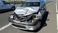 YARALI KADIN - Gaziantep'te Otomobil İle Tır Çarpıştı Açıklaması 1 Yaralı