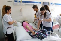 Hemşirelik Eğitimde 'Standart Hasta' Uygulaması