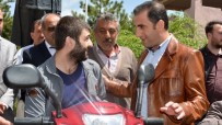 ELEKTRİKLİ BİSİKLET - Kaymakam Alibeyoğlu'ndan Engelli Vatandaşa Yardım