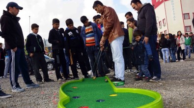 Mobil Gençlik Merkezleri Yollara Düşüyor