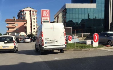 Samsun'da Minibüsün Çarptığı Öğretmen Ağır Yaralandı