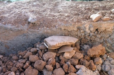 Peyzaj Çalışmasında Kullanılan Topraktan Arkeolojik Malzemeler Çıktı