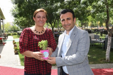 Türk Sağlık-Sen'li Kadınlardan Çifte Kutlama
