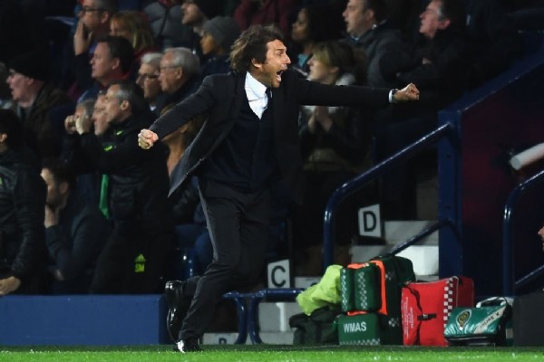 İngiltere'de şampiyon Chelsea!
