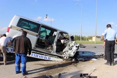 Eskişehir'de feci kaza: 2 ölü, 7 yaralı