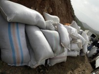 Hakkari'de 3 Bin 500 Kilo Kaçak Çay Ele Geçirildi