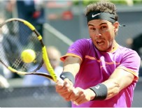 TENİS TURNUVASI - Nadal, Madrid'de 5. kez kupayı kaldırdı