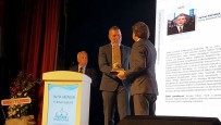TÜRKÇE SÖZLÜK - Akpınar'a Türk Dünyasına Hizmet Ödülü