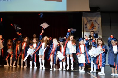 Başkan Uysal, Kreş Öğrencilerinin Mezuniyet Törenine Katıldı