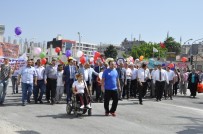 DANS GÖSTERİSİ - Engeliler Haftası'nda 'Farkındalık' Yürüyüşü