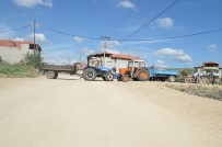 PİRİ REİS - Köylü Kadınlar Yolu Trafiğe Kapattı