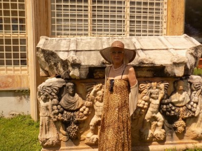 Rezzan Kiraz'ı Medine'den Sonra En Çok Afrodisias Etkiledi