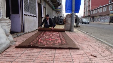 Ağrı'da Keçe Mesleği İçin Teknolojiye Meydan Okuyor