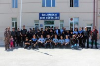 TOPLUMSAL OLAYLAR - Engelli Çocuklar TOMA'yla Su Sıktı