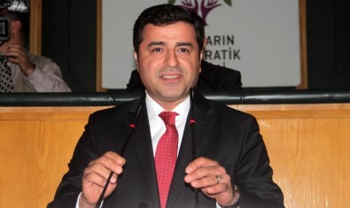 HDP'li Demirtaş'ın Yargılanmasına Başlandı