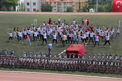 Sağlık Bakanlığından Üniversiteye 320 Bisiklet