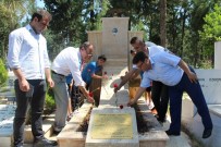 MİLLİ BOKSÖR - Spor Emekçileri Mezarı Başında Anıldı