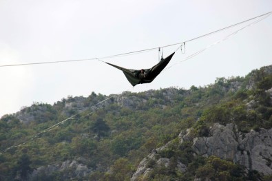 50 saattir 'ip üstünde'