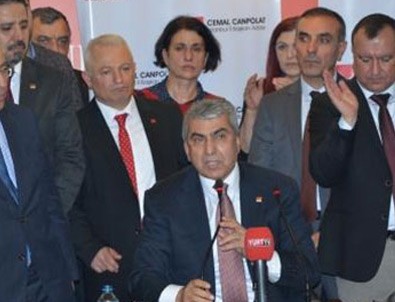 CHP'de toplu istifa