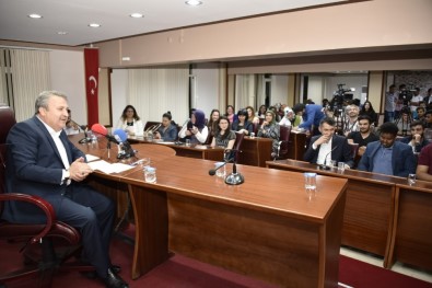 Başkan Çerçi, Tecrübelerini Gençlerle Paylaştı