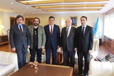 Başkan Yalçın, Kültür Ve Turizm Bakanı Avcı'yı Ziyaret Etti