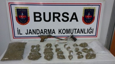 Bursa'da Jandarmadan Uyuşturucu Operasyonu