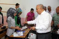 DİŞ FIRÇASI - Erdemli Belediyesi'nden Öğrencilere Temizlik Seti