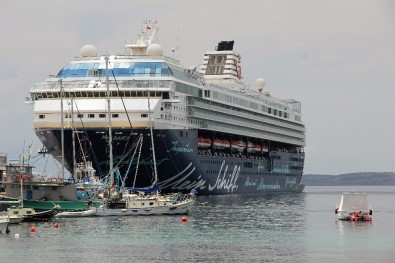 Gemiden İnen Turistler Bodrum'a Akın Etti