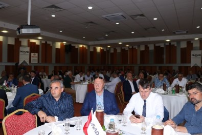 İzmir MÜSİAD'ın 'İslam'da Ticaret' Konulu Dost Meclisi Toplantısı