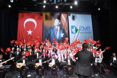 Kahramanlık Türküleri Hep Bir Ağızdan Söylendi