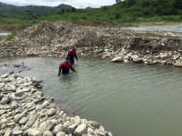 BALIK TUTMAK - 5 Gündür Kayıp Şahsın Cesedi Melen Çayı'nda Bulundu