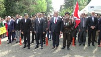 RESMİ TÖREN - Akçakoca'da 19 Mayıs Atatürk'ü Anma Gençlik Ve Spor Bayramı Kutlandı