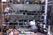 NOSTALJI - Akıllı Telefonlar Mekanik Fotoğraf Makinesi Piyasasını Bitiriyor