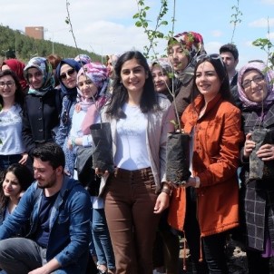 ÇEKO Öğrenci Kulübü 15 Temmuz Şehitlerini Unutmadı