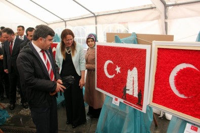 Şehitler İçin '81 İl 81 Bayrak' Sergisi