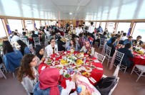 SABIT FIKIRLI - Sultangazi Belediyesinden LYS'ye Hazırlanan Gençlere Boğaz Turu