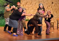 ŞEHİR TİYATROSU - Türk Dünyası Tiyatro Günleri Devam Ediyor